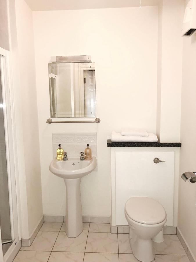 Kings Court Holiday Apartments Τράλι Εξωτερικό φωτογραφία